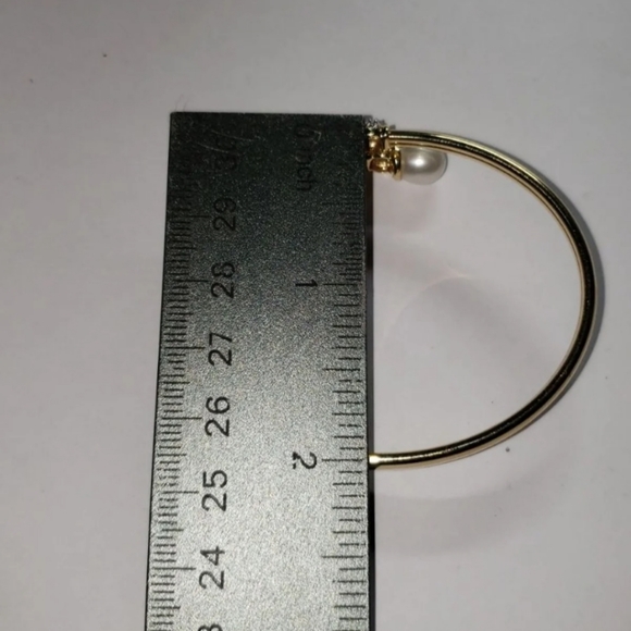 14k diamond pearl cuff bracelet - Picture 4 of 6